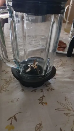 "VENDO LIQUIDIFICADOR PROFISSIONAL "