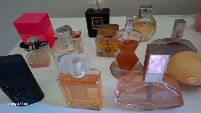 Perfumes importados originais! Pouquíssimo usado...