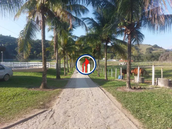 Linda Propriedade com Haras de 36 Hectares