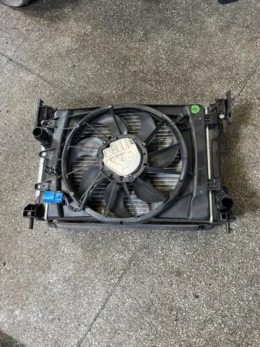 Conjunto radiador Fiat pulse original sem recuperação todos