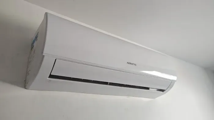 Evaporadora Agratto 12.000 BTU 220v | Modelo ECST12FR4-02