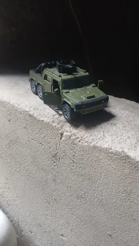 Kit com 3 carrinho miniaturas