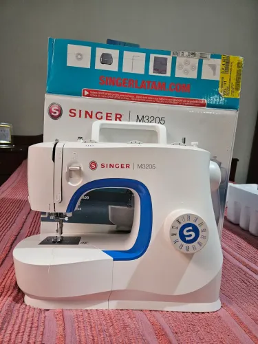 Máquina de costura Singer M3205