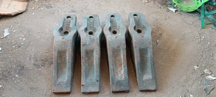 Dentes?unha? de pá carregadeira