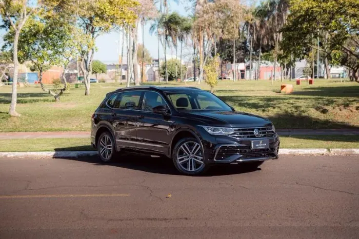 Volkswagen Tiguan Allspac R-line 300 TSI 2.0 2024