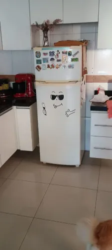 Geladeira semi nova