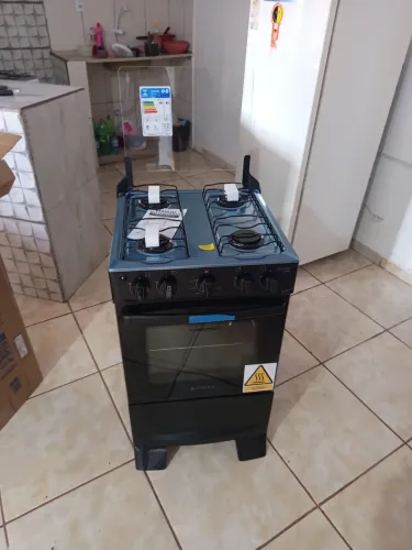 Vendo ess fogão 4 bocas