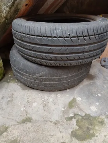 vendo 2 pneu aro 15