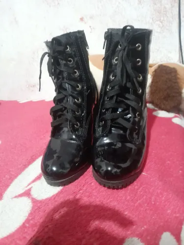 Vendo bota coturno, tam34