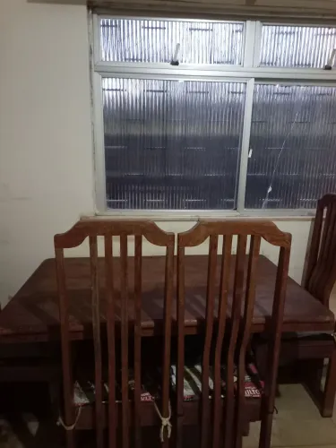 Vendo mesa de madeira Angeli