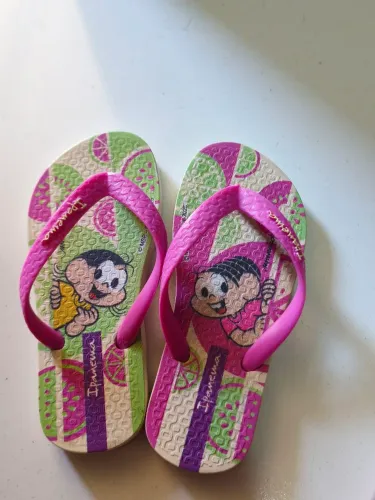 Chinelo Ipanema feminino infantil Mônica e Magali