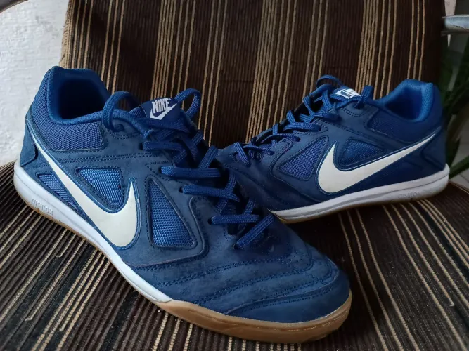 Chuteira Futsal Nike SB Gato