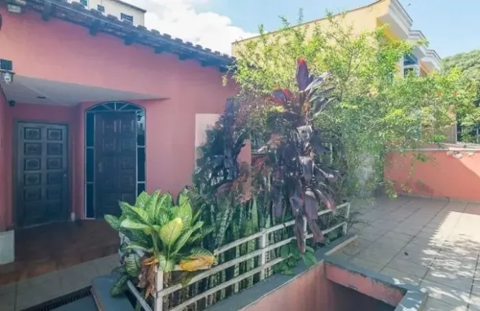 Casa para Aluguel Residencial em Vila Pires, Santo André