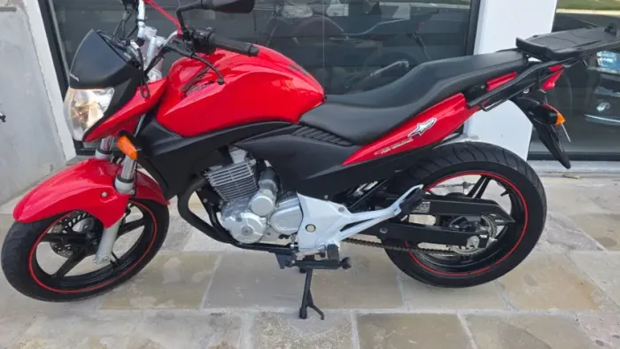 CB 300R 2011 IMPECÁVEL 34.000 km totalmente original