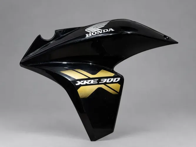 Aba Tanque Lado Esquerdo XRE 300 2013/2016 Preto/Dourado Original Honda