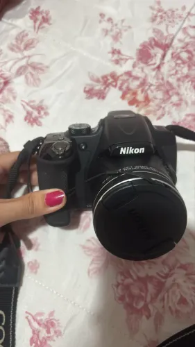 Câmera Nikon Coolpix P600 Zoom 60x Wifi + Bolsa + Cartão + Carregador (Excelente Estado)