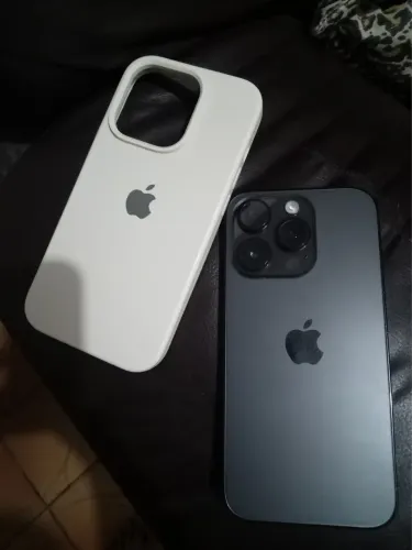 IPhone 14 Pro 256 gigas ( troco por inferior mais volta em valor R$)