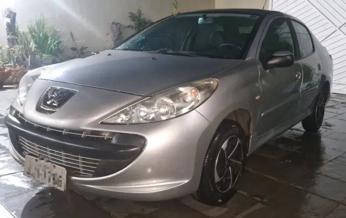Peugeot 207 Sedan Passion XR 1.4 Flex 8V 4P 2011