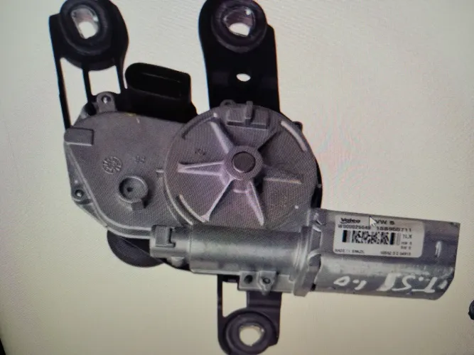 Vende-se motor limpador traseiro. Up tsi