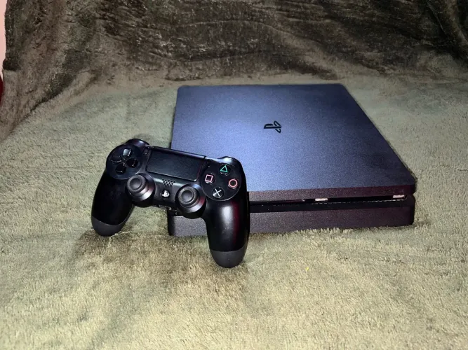 PS4 SLIM
