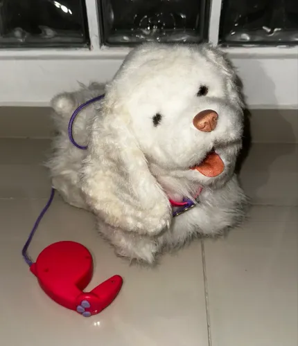Cachorro de Brinquedo que Anda e Late