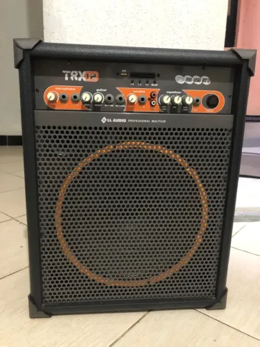 Vendo Caixa Amplificada