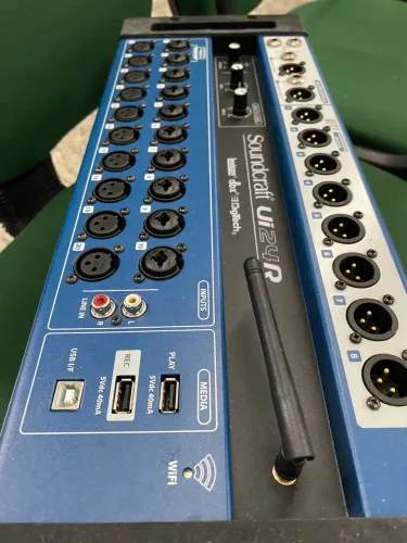 Mesa de som digital UI24r Soundcraft
