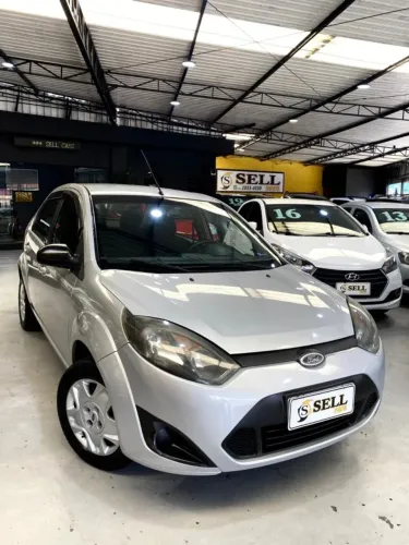 Ford Fiesta Sedan SE 1.6 8V Flex 4P 2014