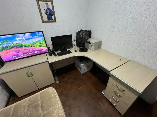 Vendo mesa de escritório