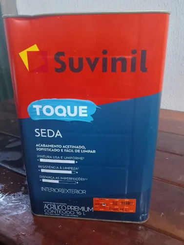 Vende-se tinta acetinada Suvinil 