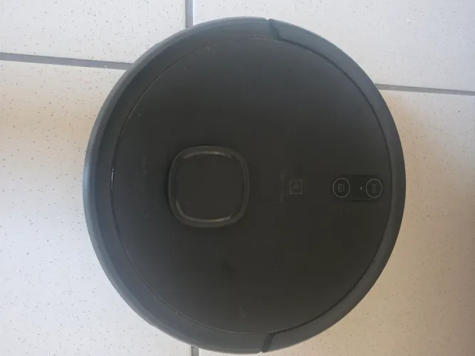 Robô Aspirador Electrolux Wi-Fi Experience com Mapeamento (Modelo ERB60) na cor cinza