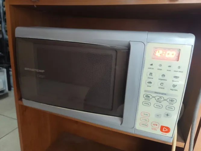 Microondas Panasonic 20L 