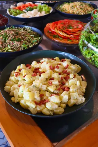 Vaga para SALADEIRO(A)