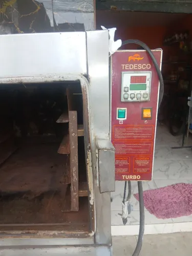 Vendo forno de padaria em ótimas condições