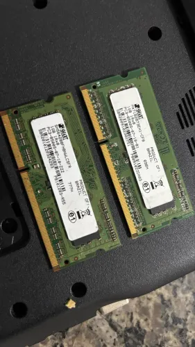 Memoria ram 1gb ddr3 ( par ) pc3 8500. Tem smart e kingston. Testadas e funcionando