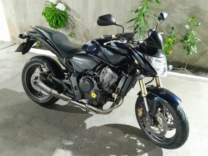 CB 600F HORNET 