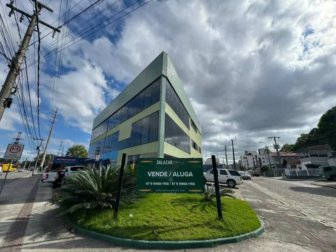 IMÓVEL COMERCIAL NA AVENIDA SANTOS DUMONT NO SANTO ANTÔNIO | 35 METROS DE FRENTE PARA A SA