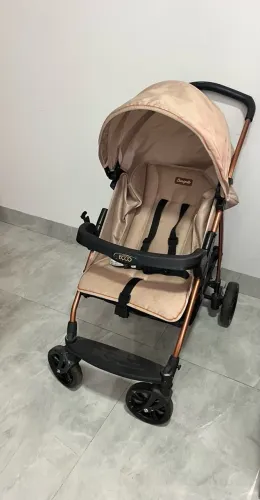 Carrinho de Bebê + Bebê Conforto
