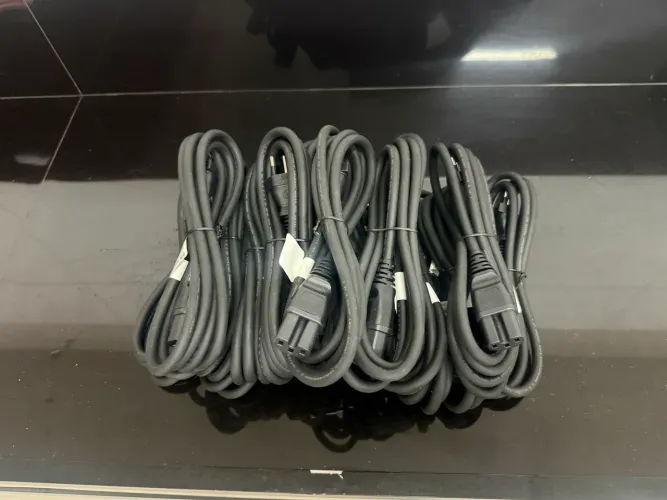 Cabo De Força Novo Padrão Para Iec C15 10a 1,80mts Preto 127v