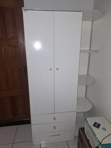 Guarda roupa infantil branco