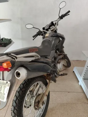 VENDE-SE, MOTO NXR BROS 150 ES