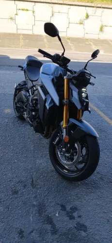 Suzuki gsxs1000