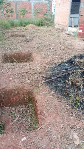 Lote muito bom pronto pra começar a construir