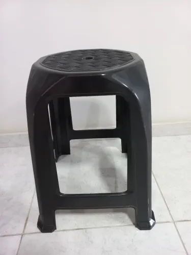 7 Banco banqueta plástico preto plasnorthon 46 cm