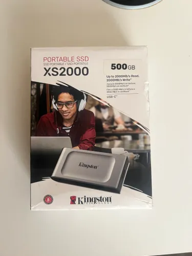 SSD Externo Portátil Kingston XS2000