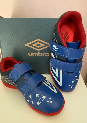 Chuteira Futsal Infantil Umbro N29 Velcro Seminova - R$150