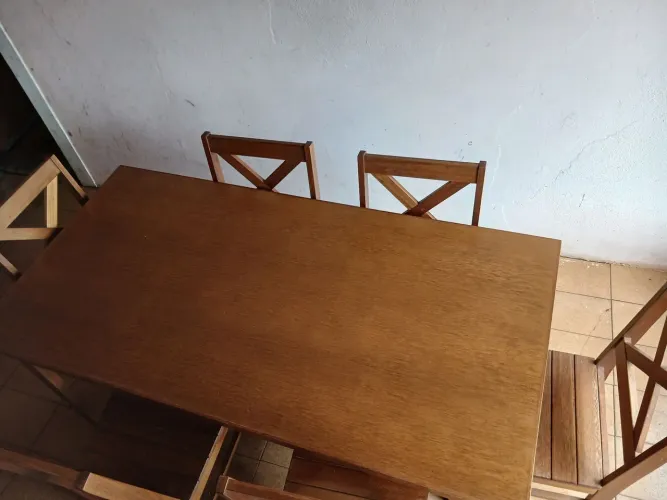 Mesa madeira com 6 cadeiras