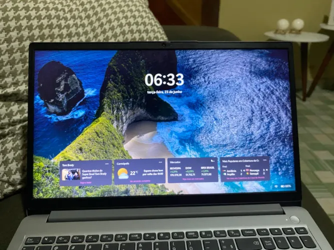 Vendo notebook novo 3 meses de uso 