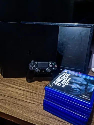Ps4 slim 