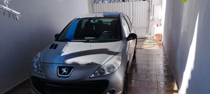 Peugeot 207 XR Sport 1.4 Flex 8V 5P 2011